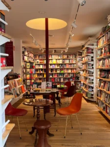 Olavide Bar de Libros